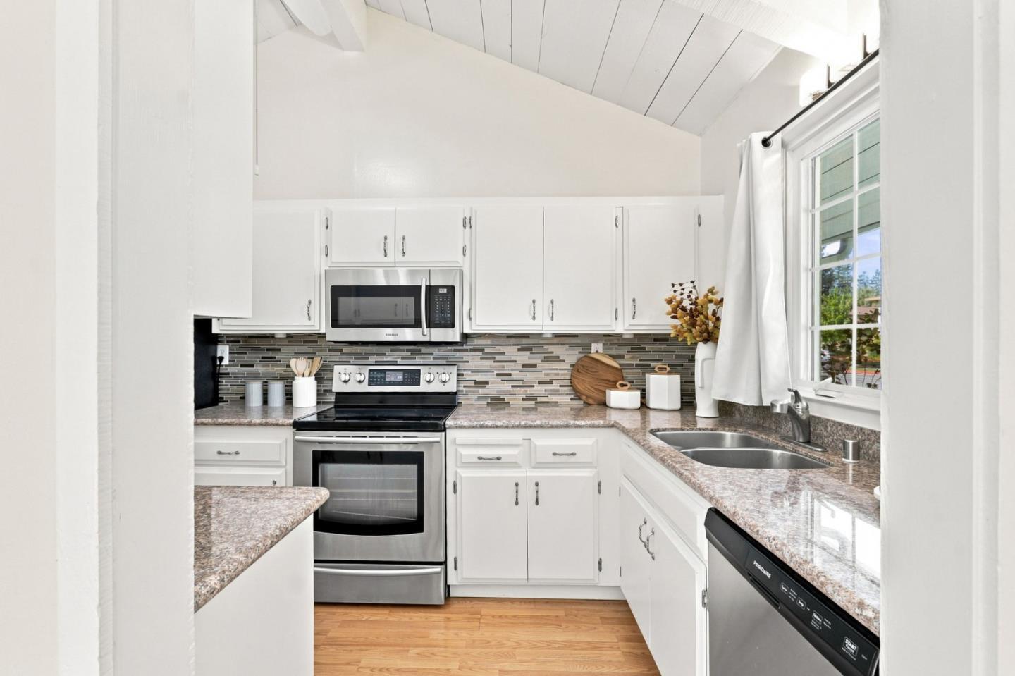 718 Millich Drive #B photo 10