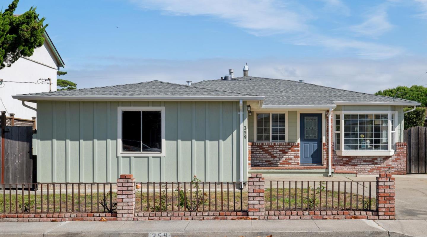 359 Grove St, Half Moon Bay, CA