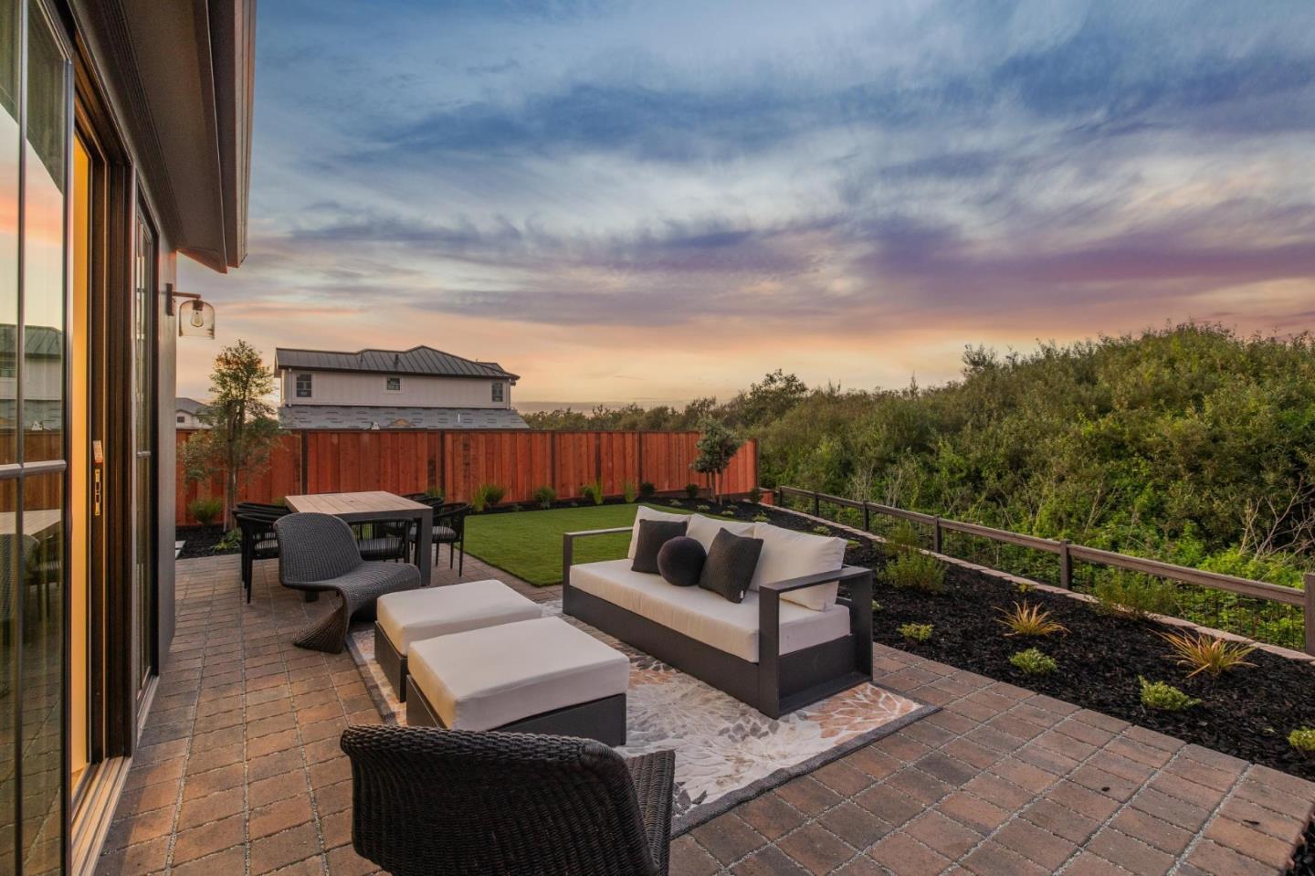 587 Creekside Court photo 45