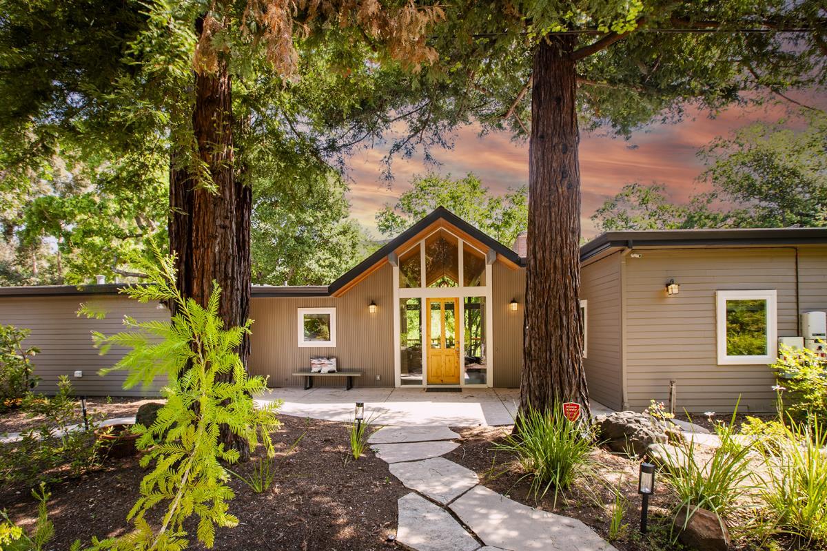 13945 Vista Regina, Saratoga, CA