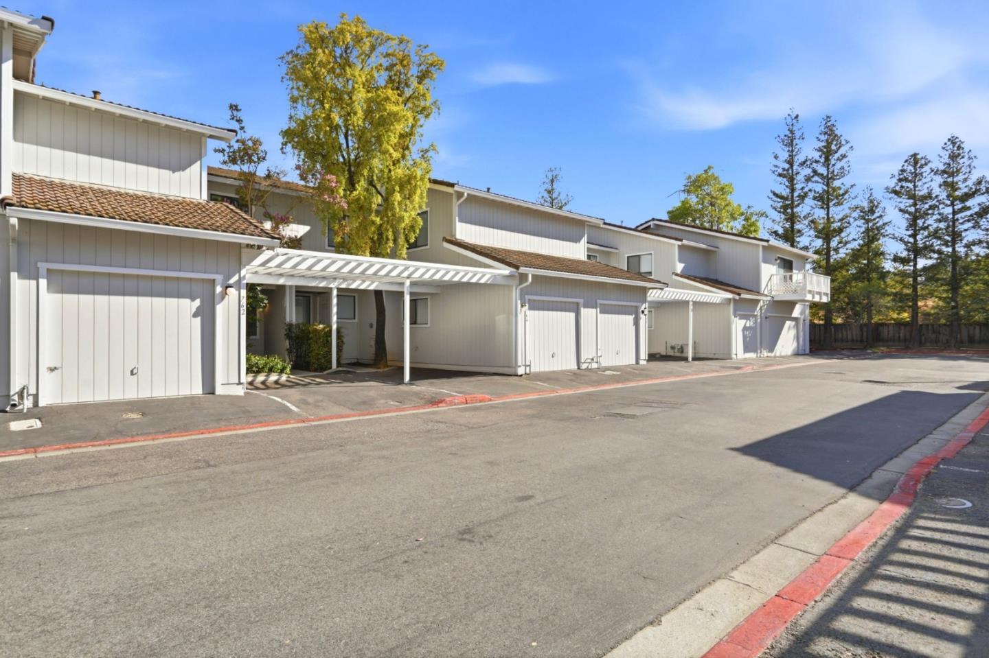 762 Pollard Road photo 2