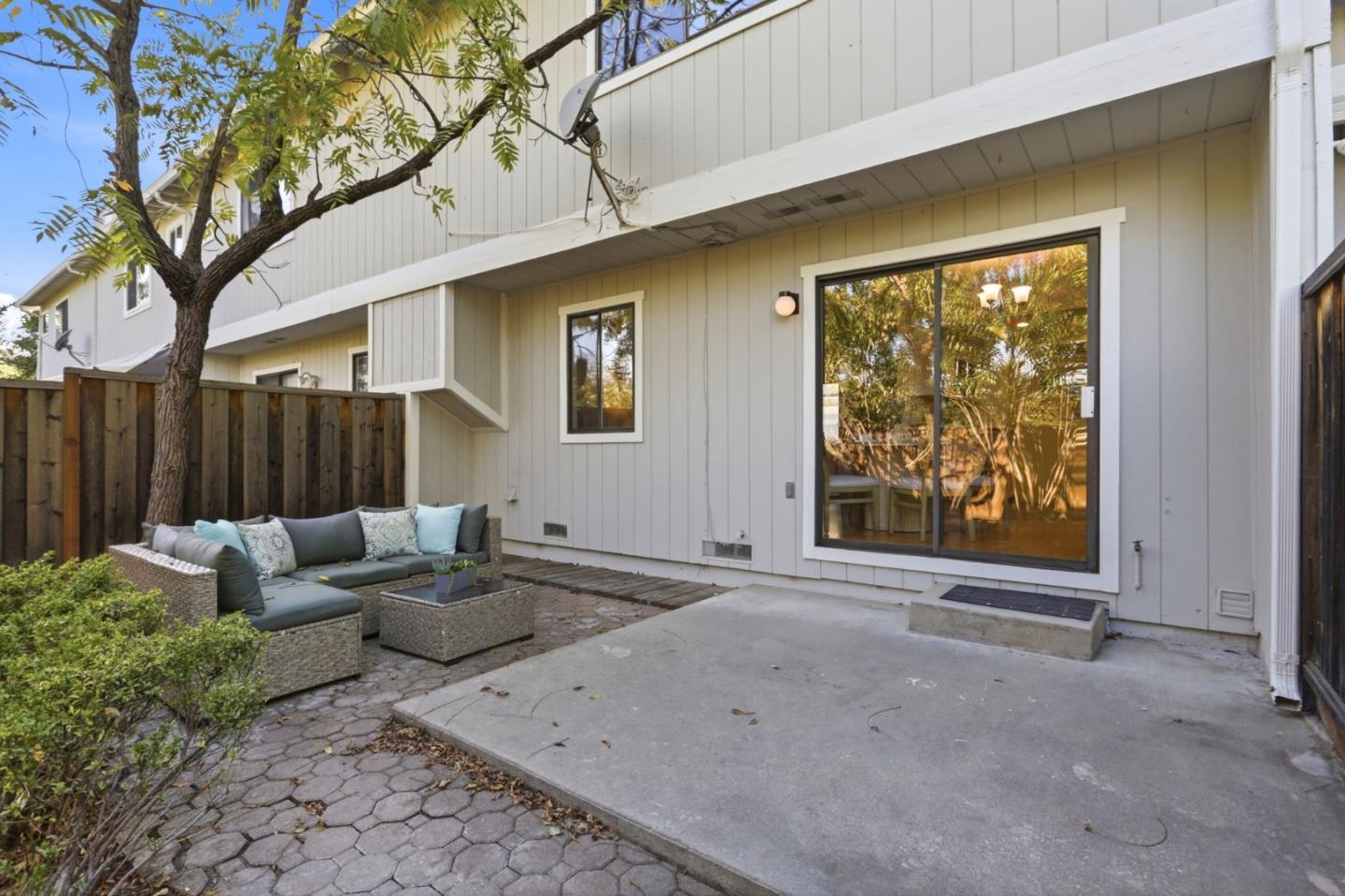 762 Pollard Road photo 33
