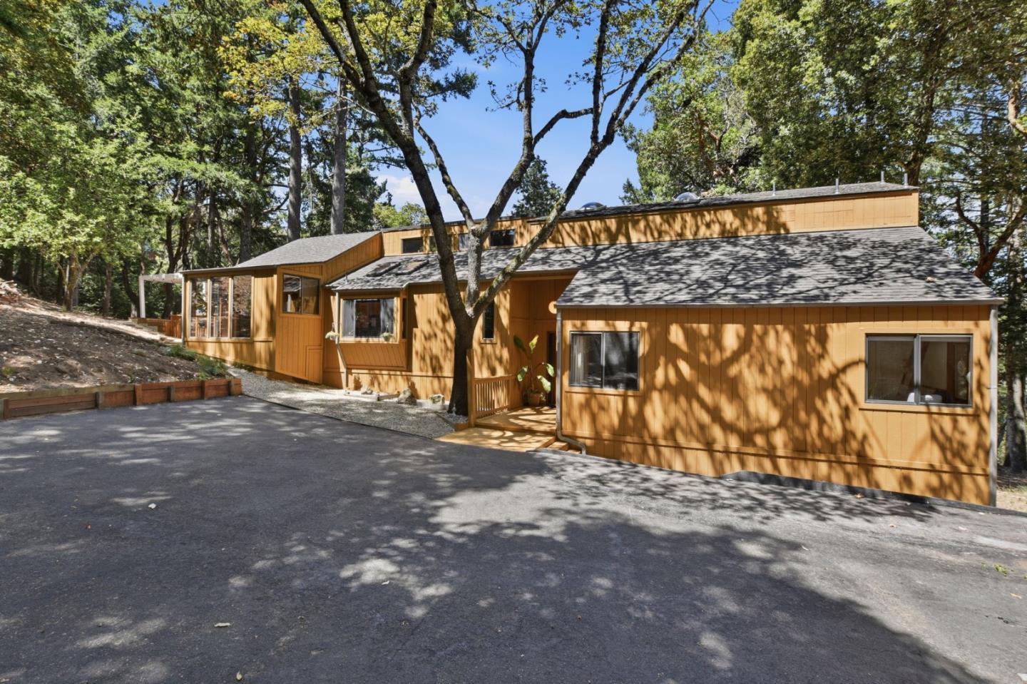 22163 Miller Ridge Road