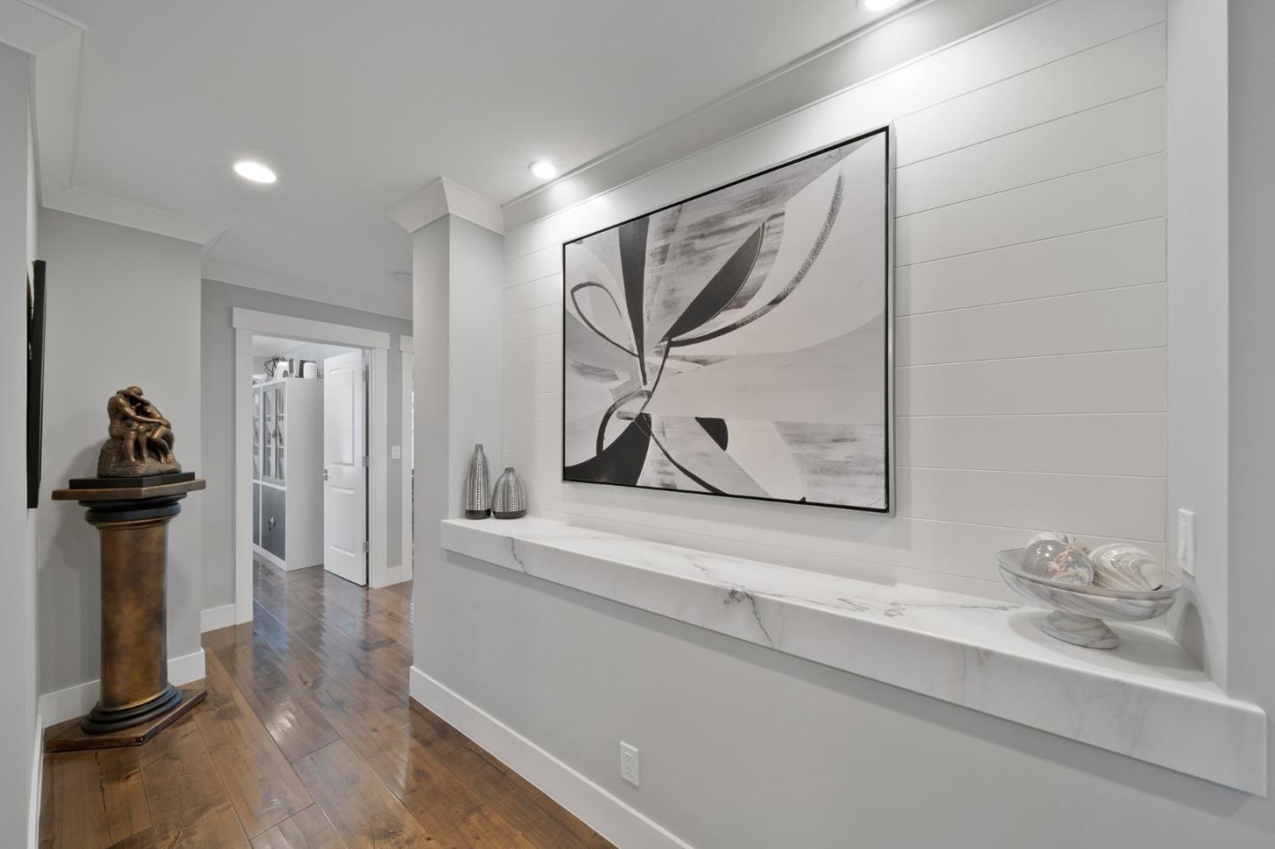 1052 Mcbain Avenue photo 99