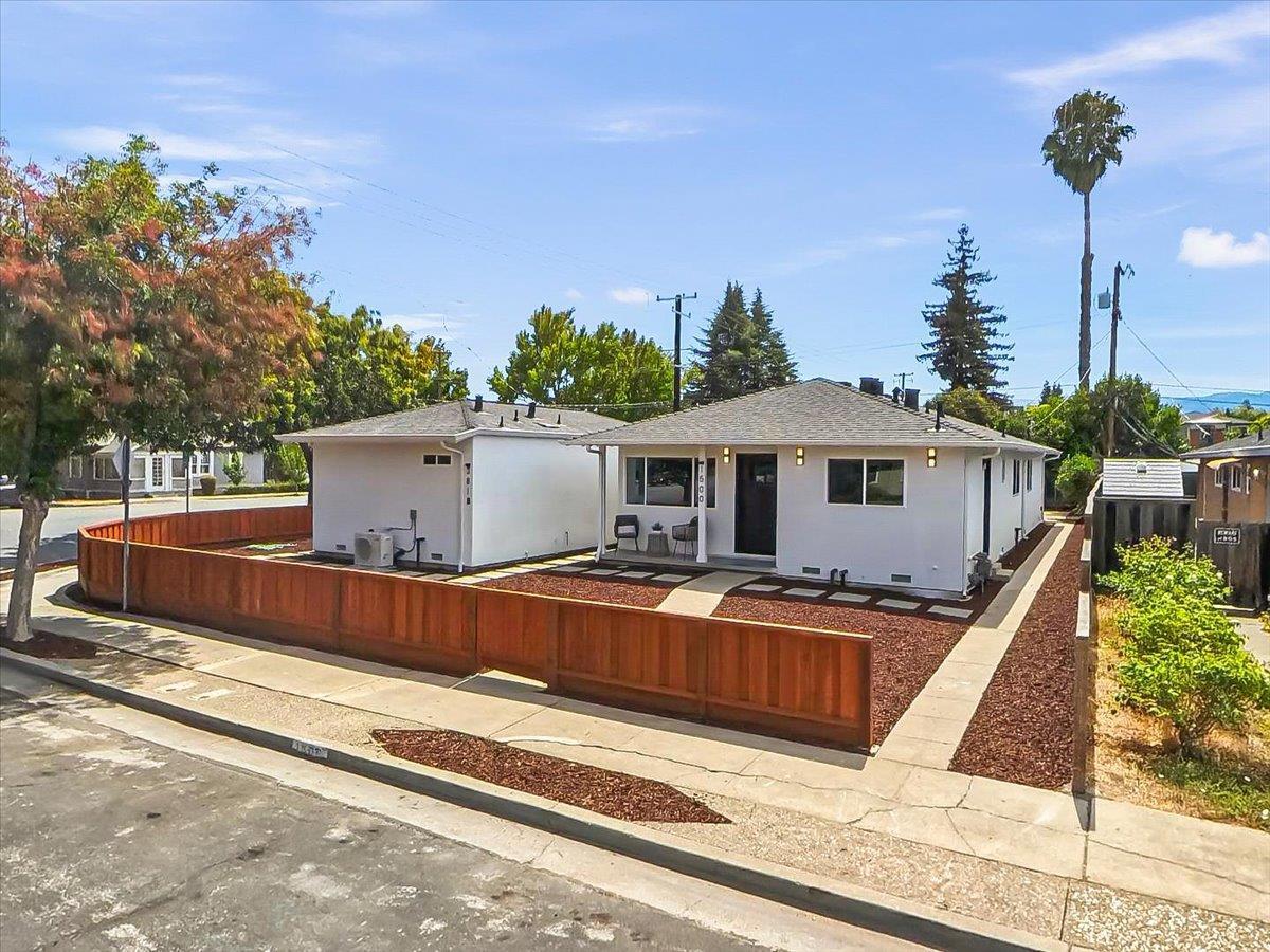 381 N Leigh Avenue