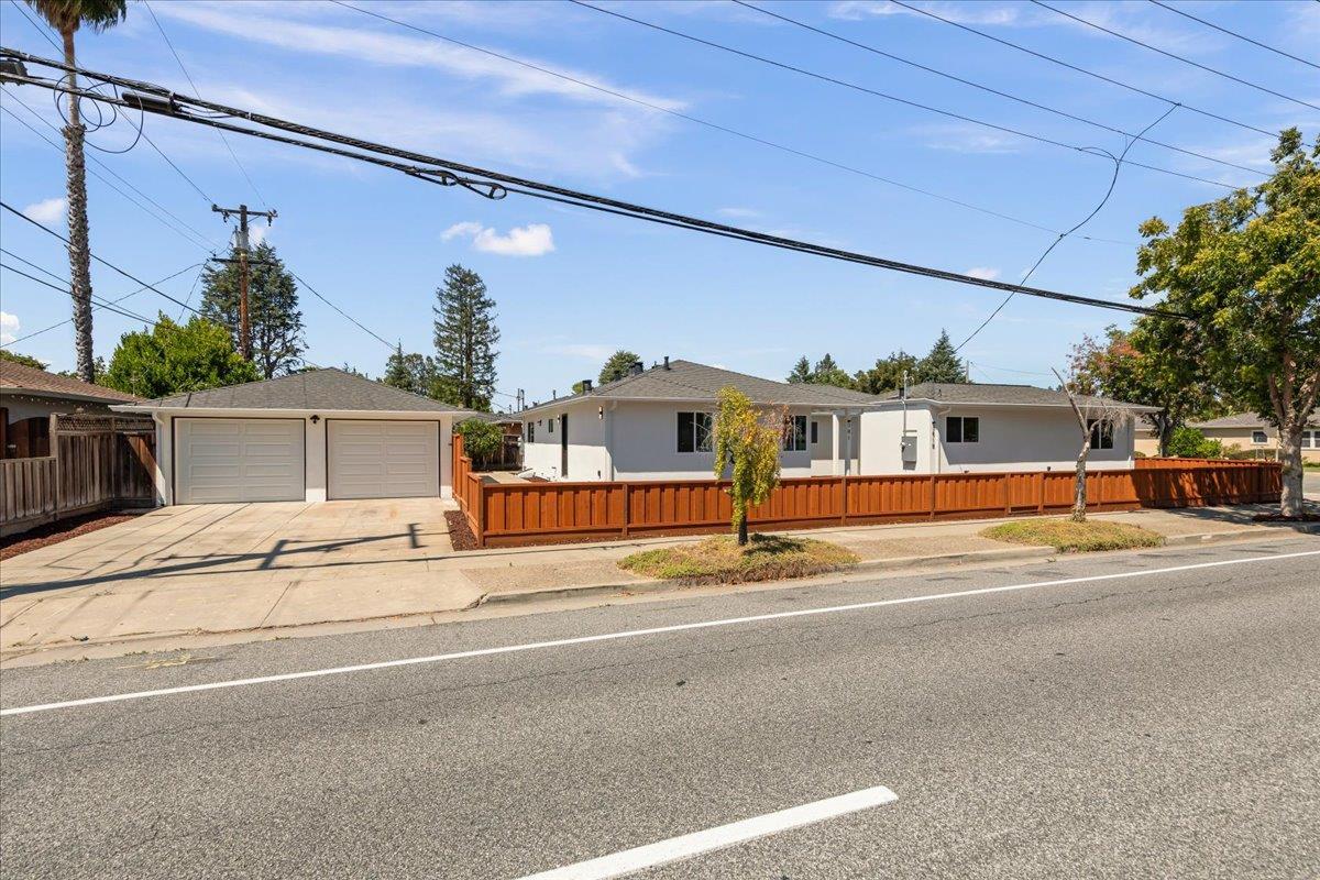 381 N Leigh Avenue photo 4