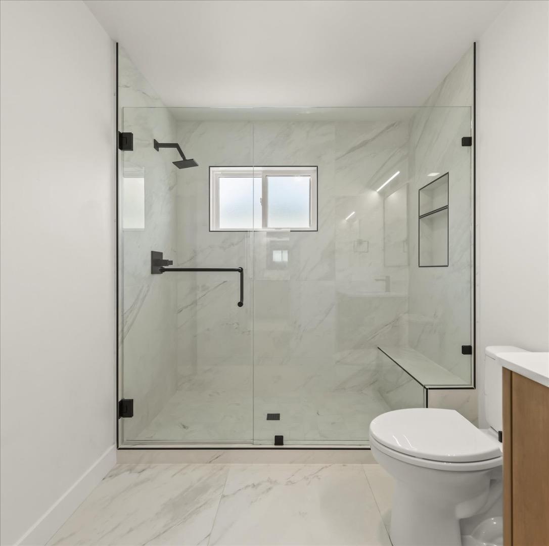 381 N Leigh Avenue photo 32