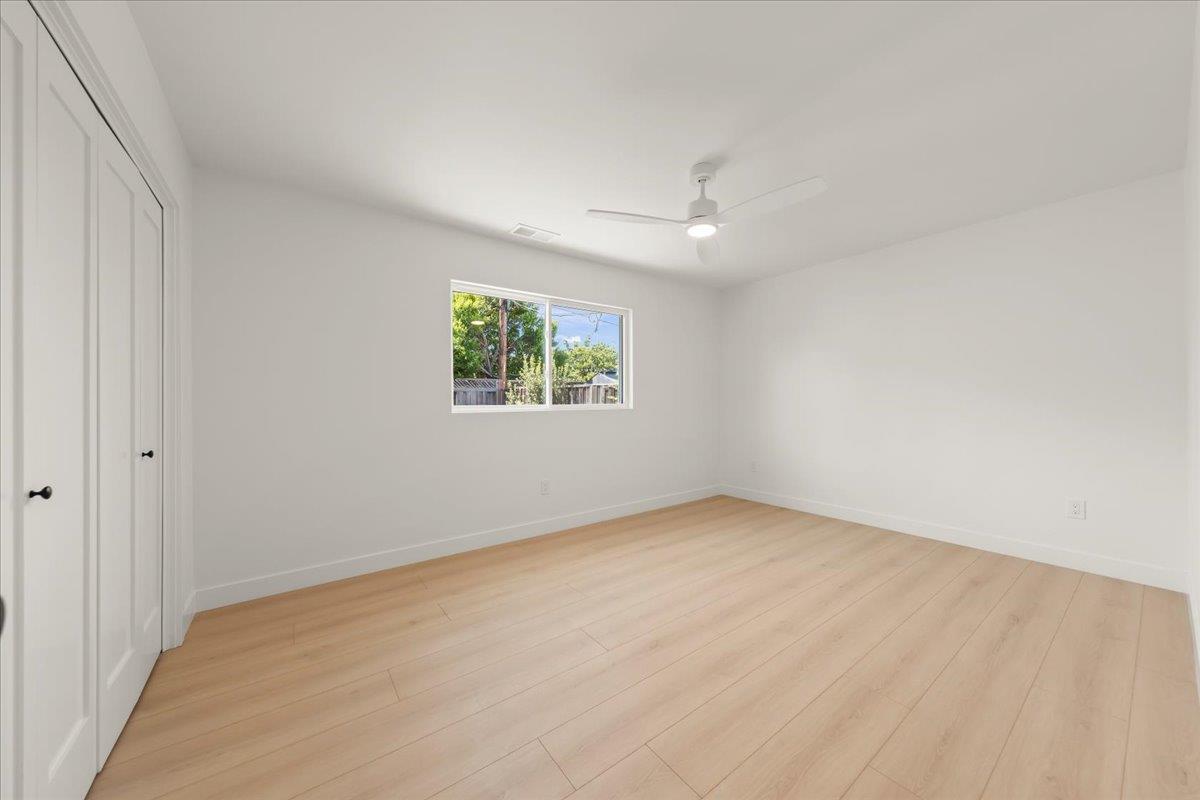 381 N Leigh Avenue photo 33