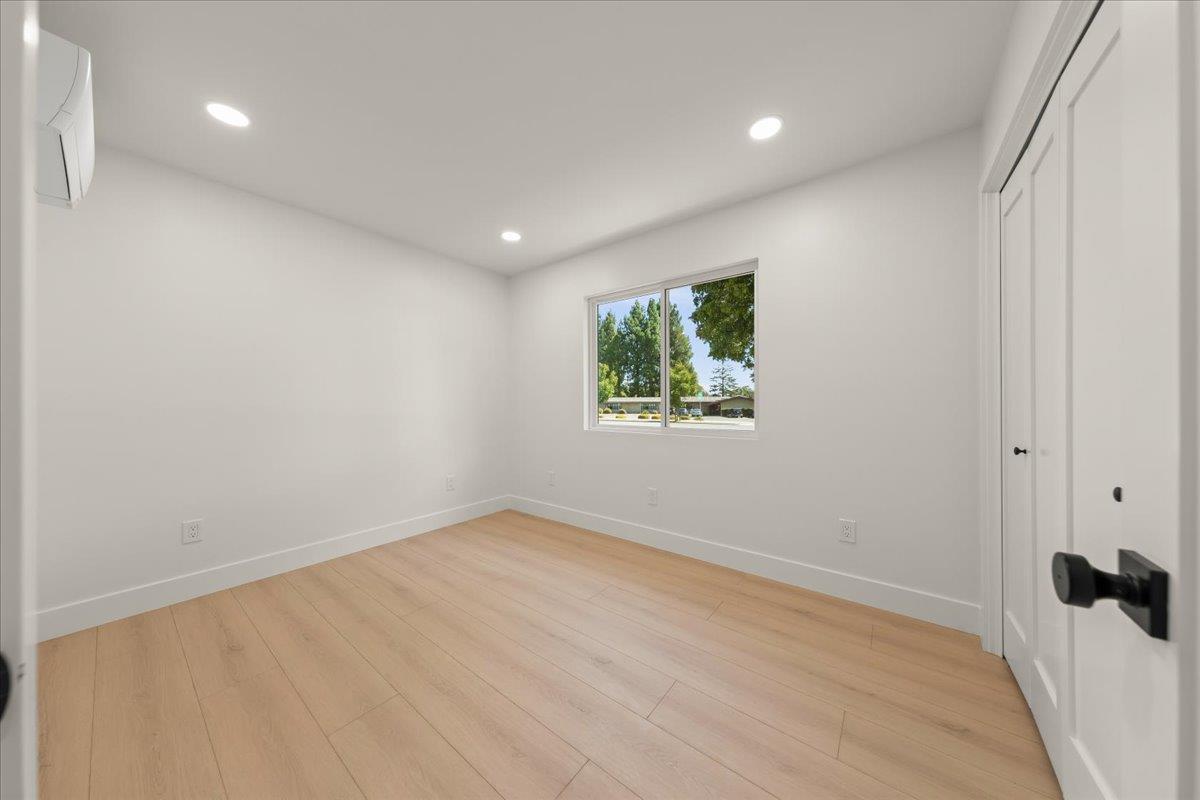 381 N Leigh Avenue photo 45