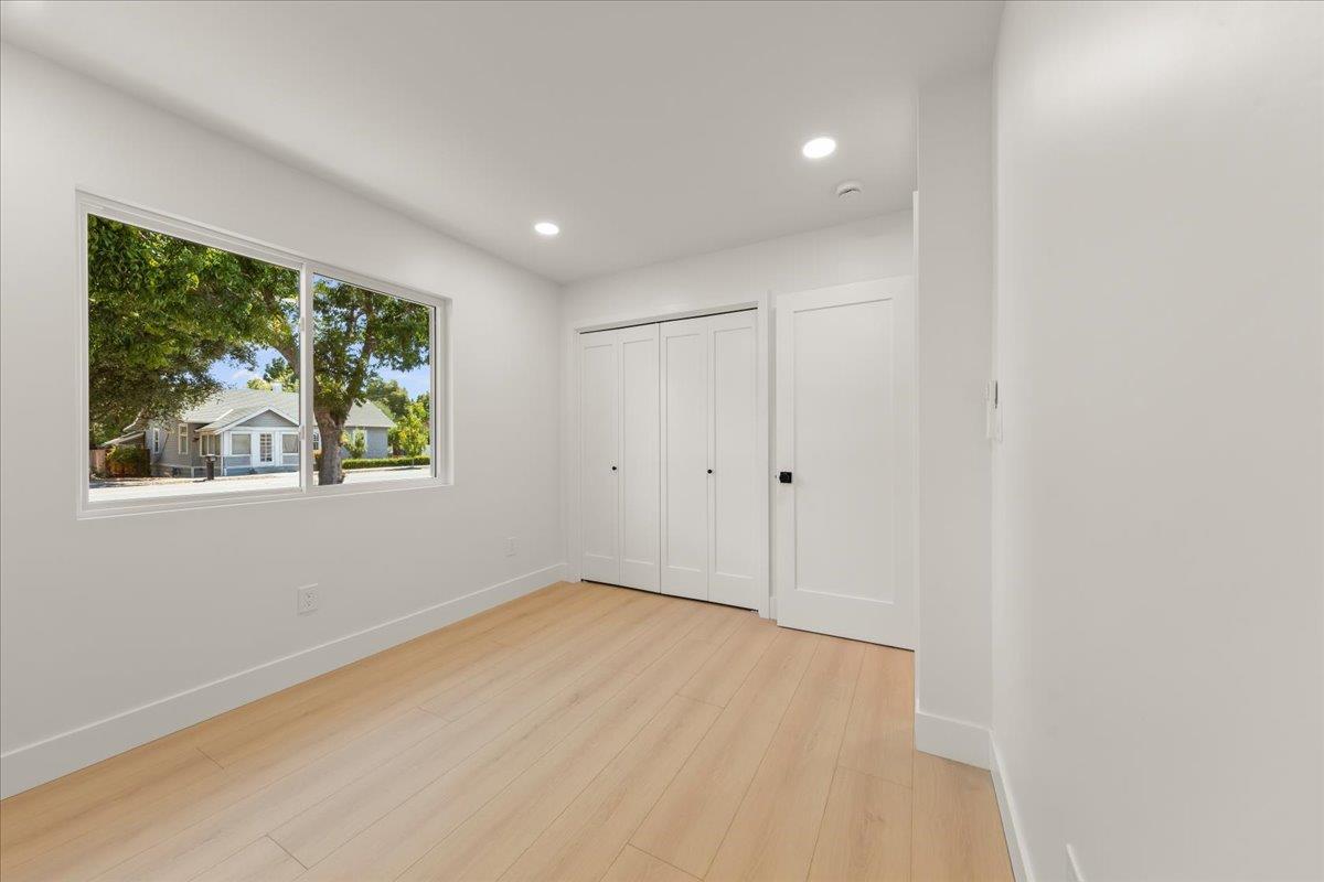 381 N Leigh Avenue photo 47