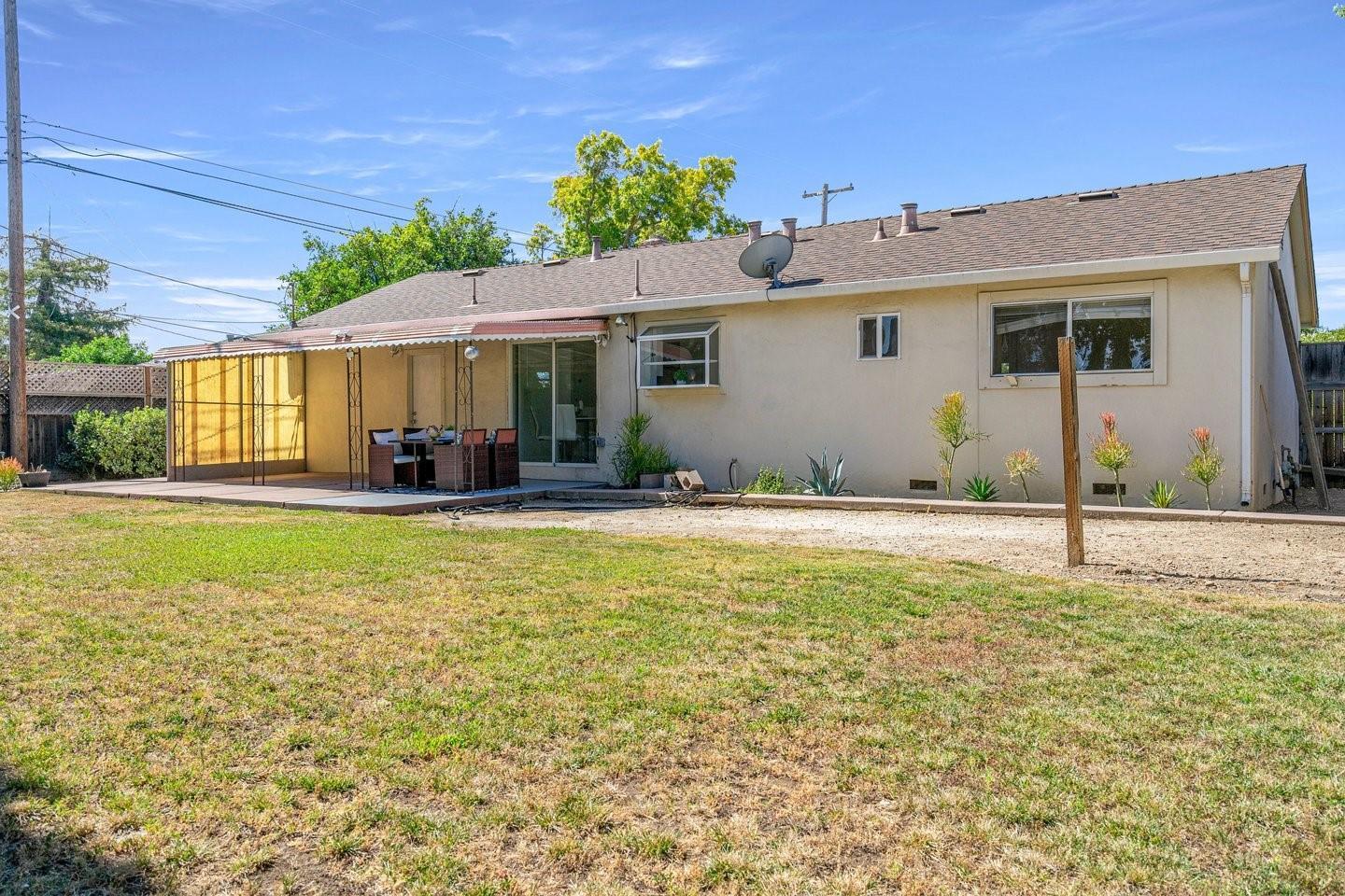 1340 Sharp Avenue photo 25