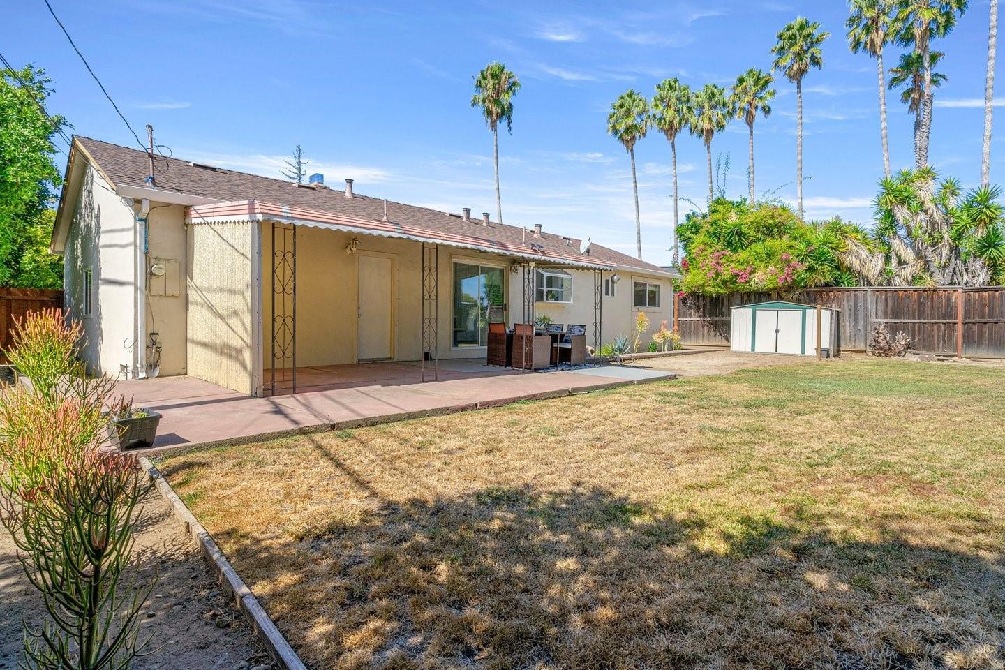 1340 Sharp Avenue photo 26