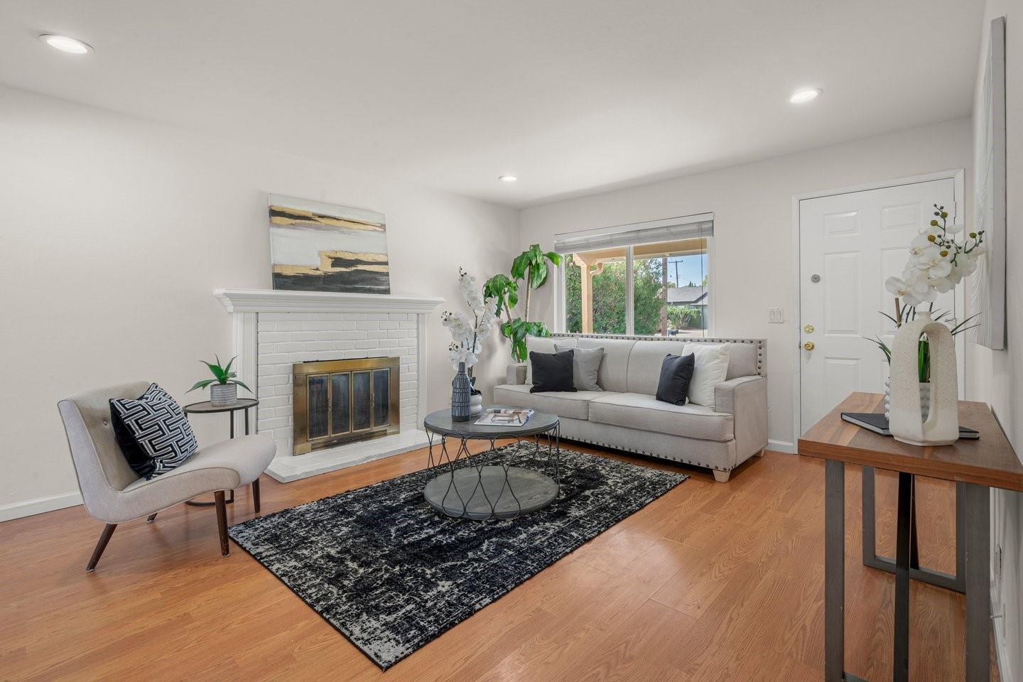 1340 Sharp Avenue photo 6