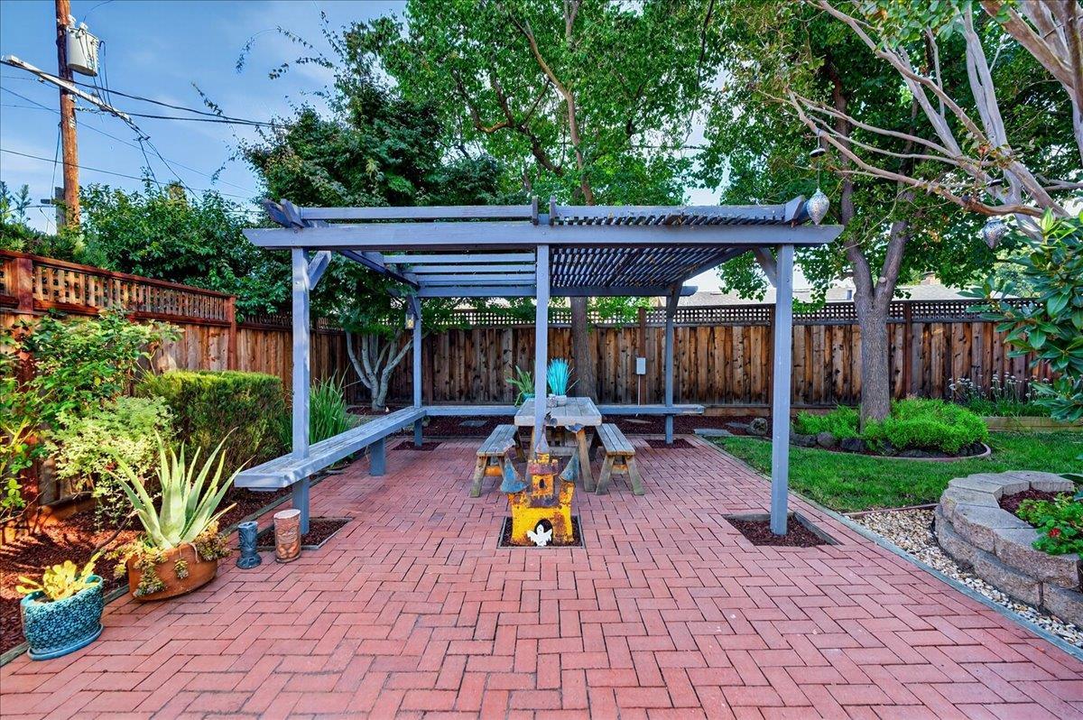 2318 Maximilian Drive photo 38