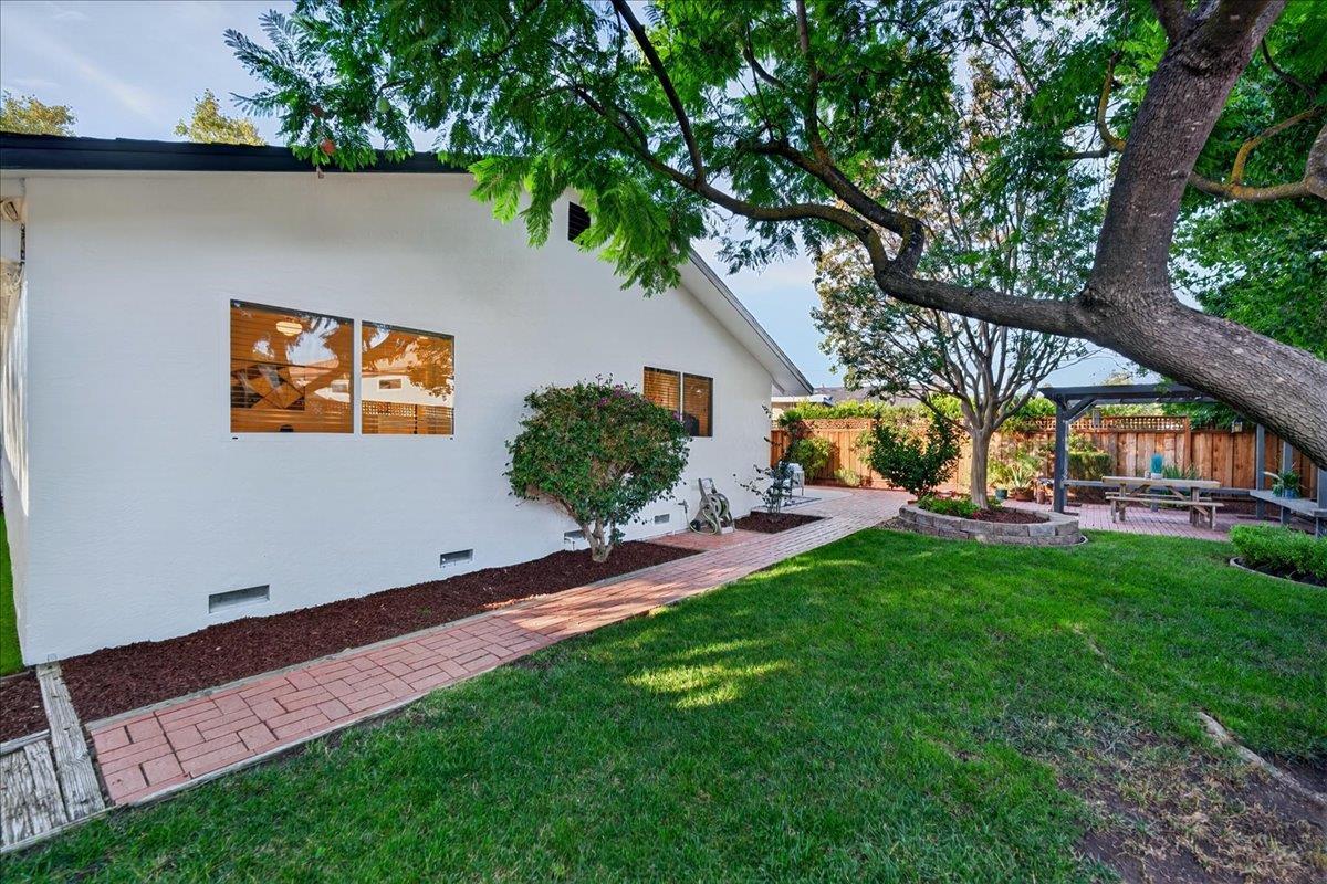 2318 Maximilian Drive photo 42