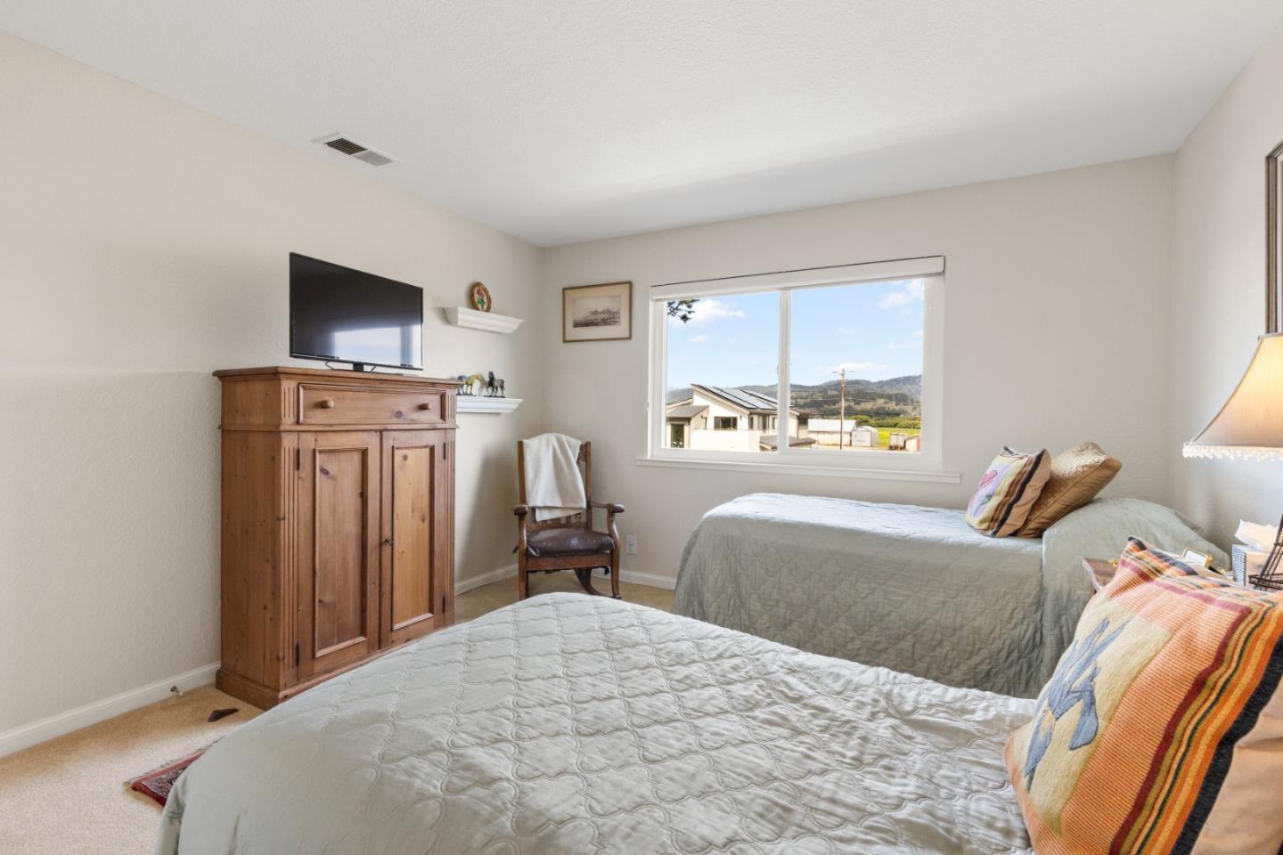 319 Miramontes Avenue photo 44