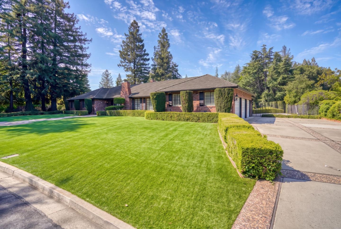 19700 Minocqua Court, Saratoga