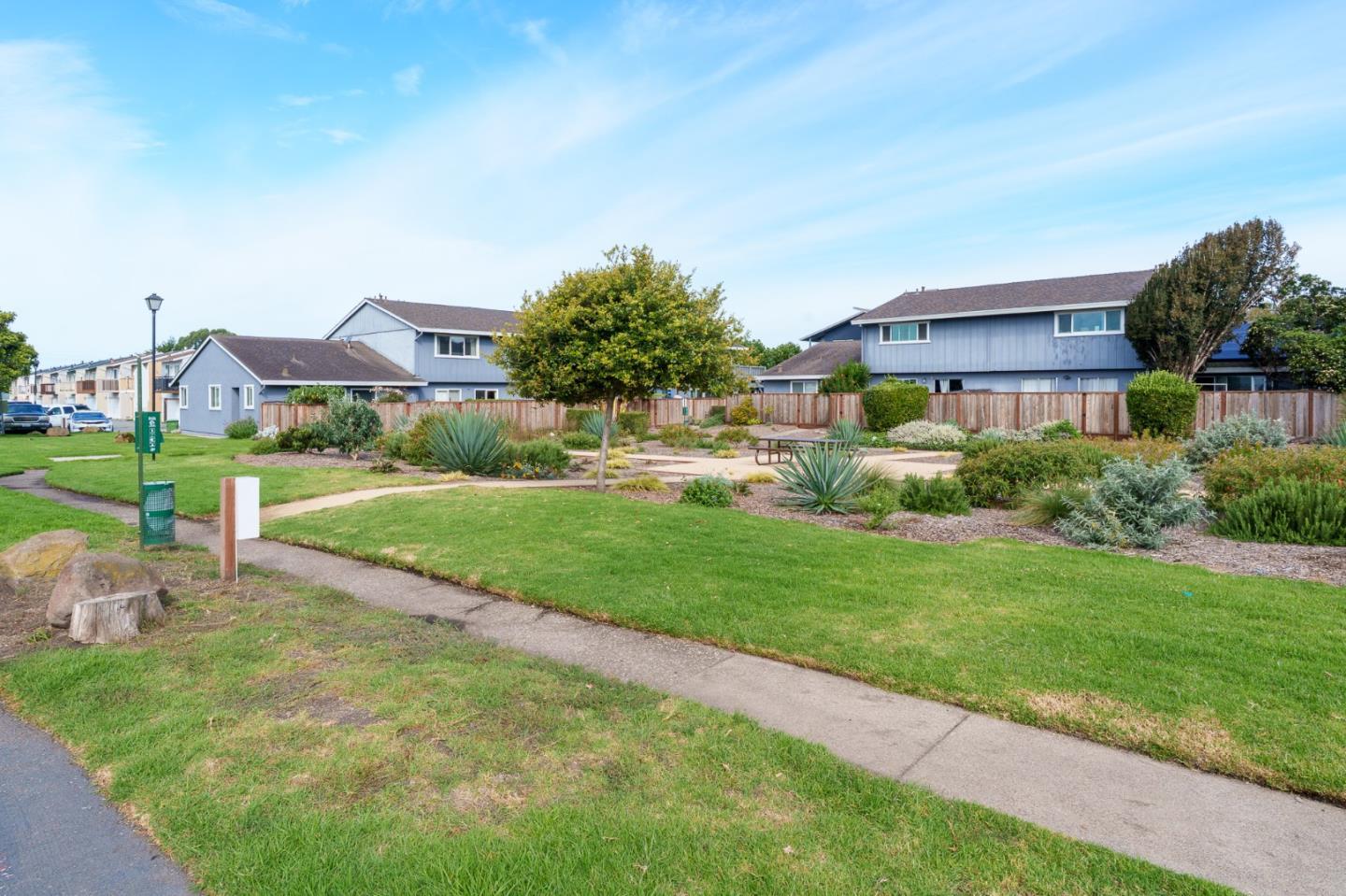 1044 Suzanne Court photo 26
