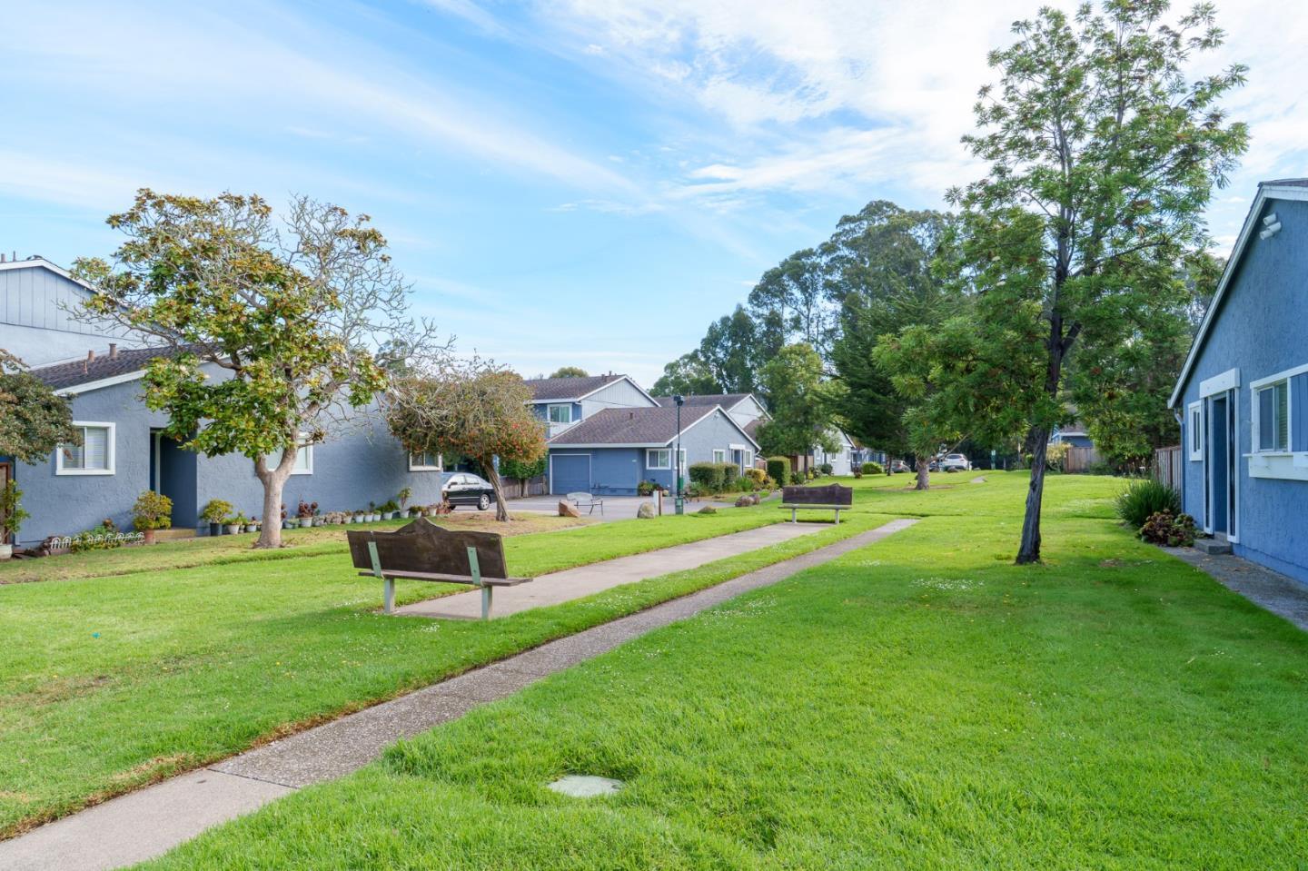 1044 Suzanne Court photo 27