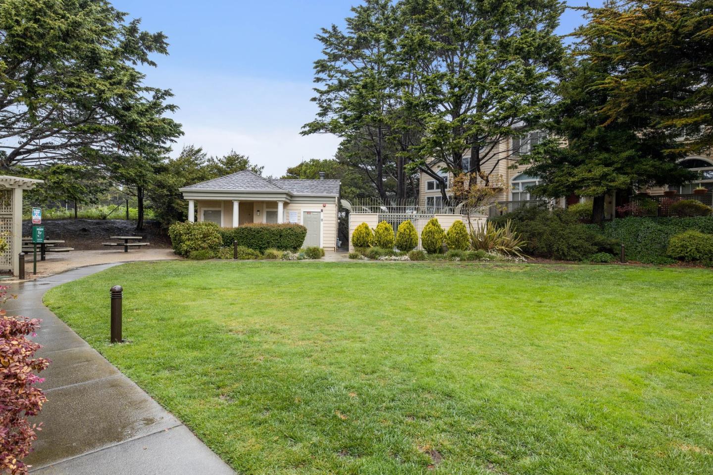 5 Erin Lane photo 6