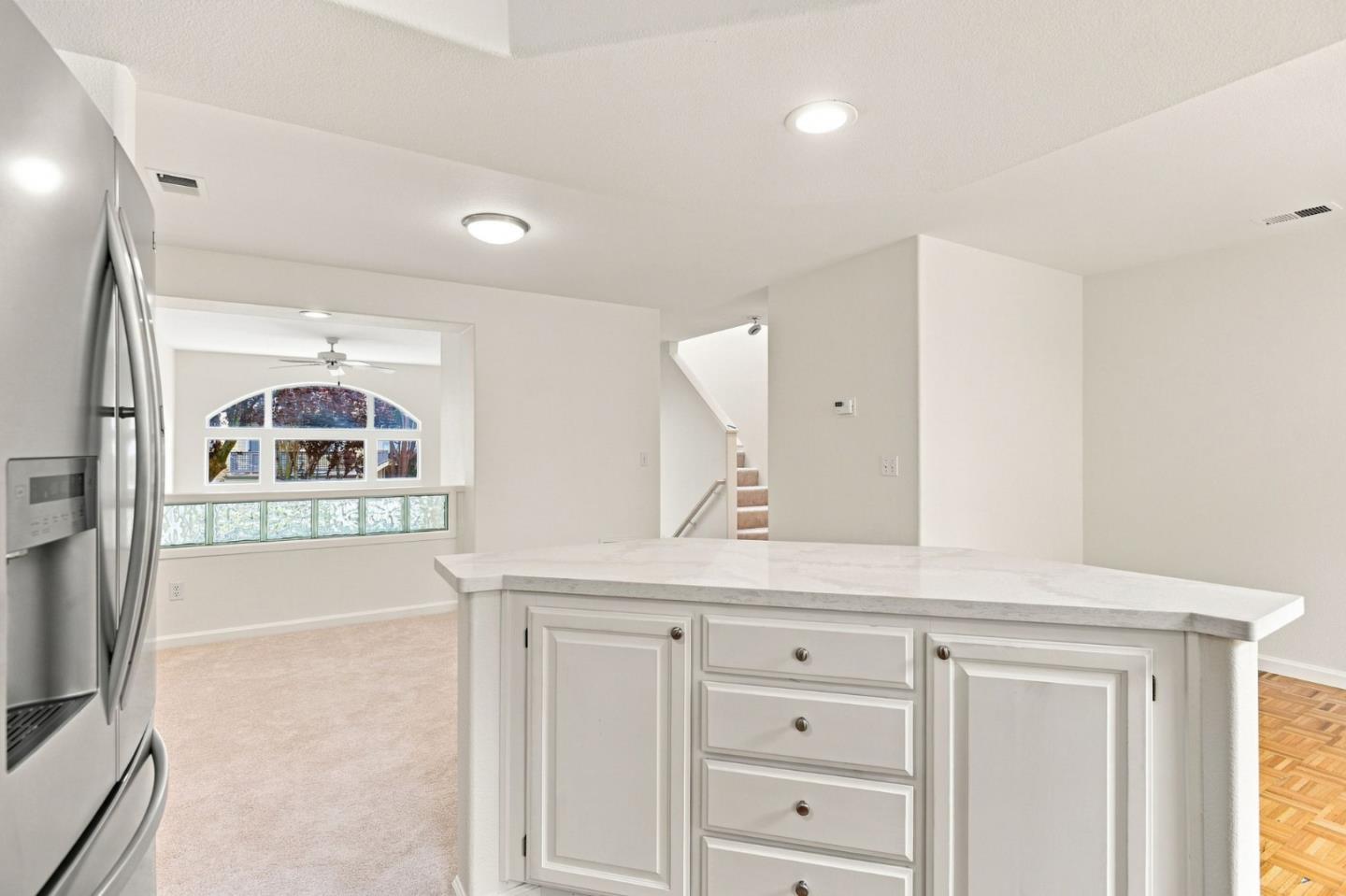 34 Erin Lane photo 43