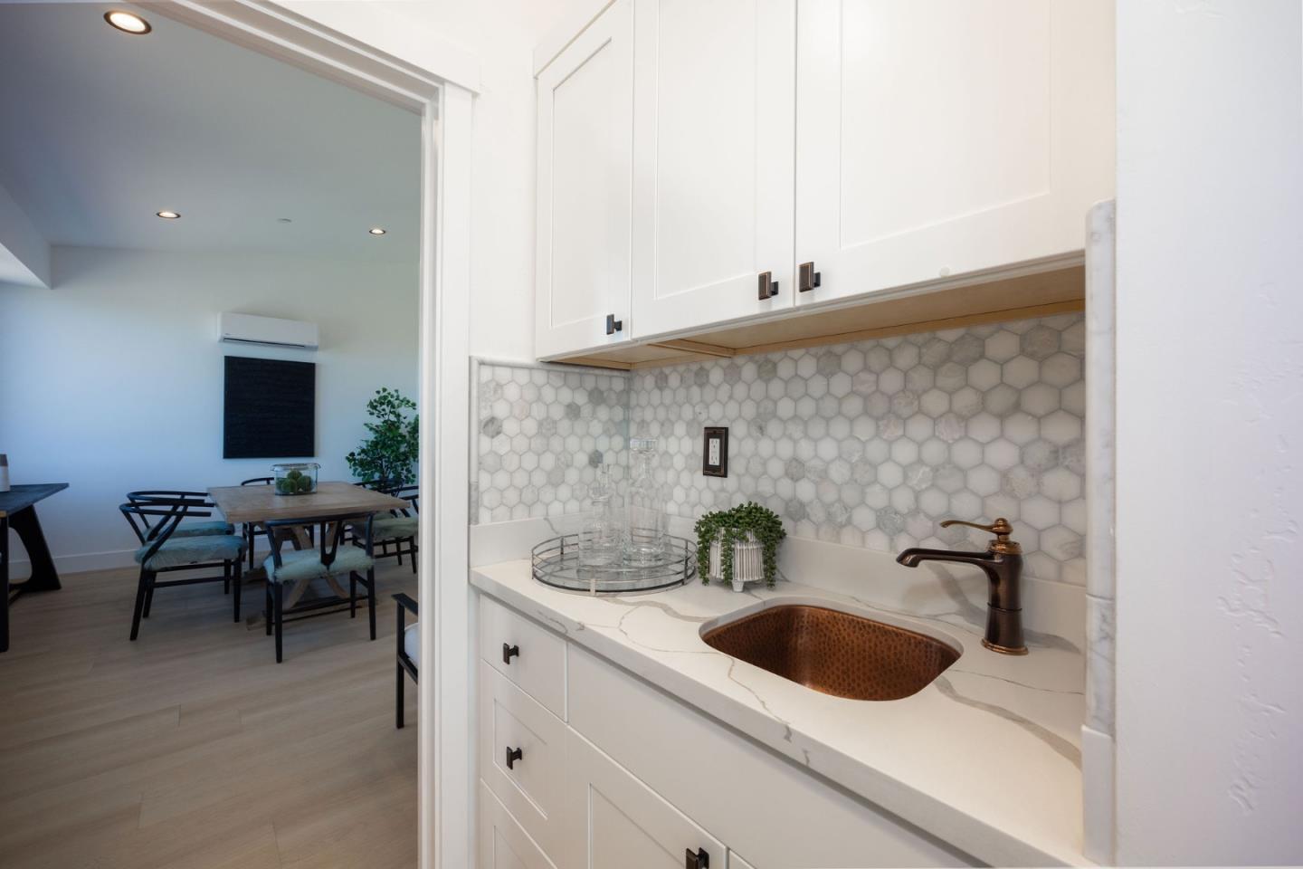 599 Alto Avenue photo 8