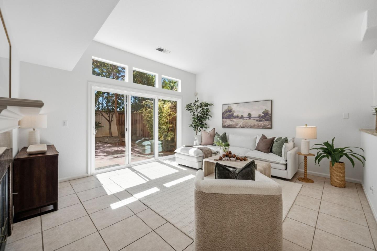 2112 Vizcaya Way photo 16