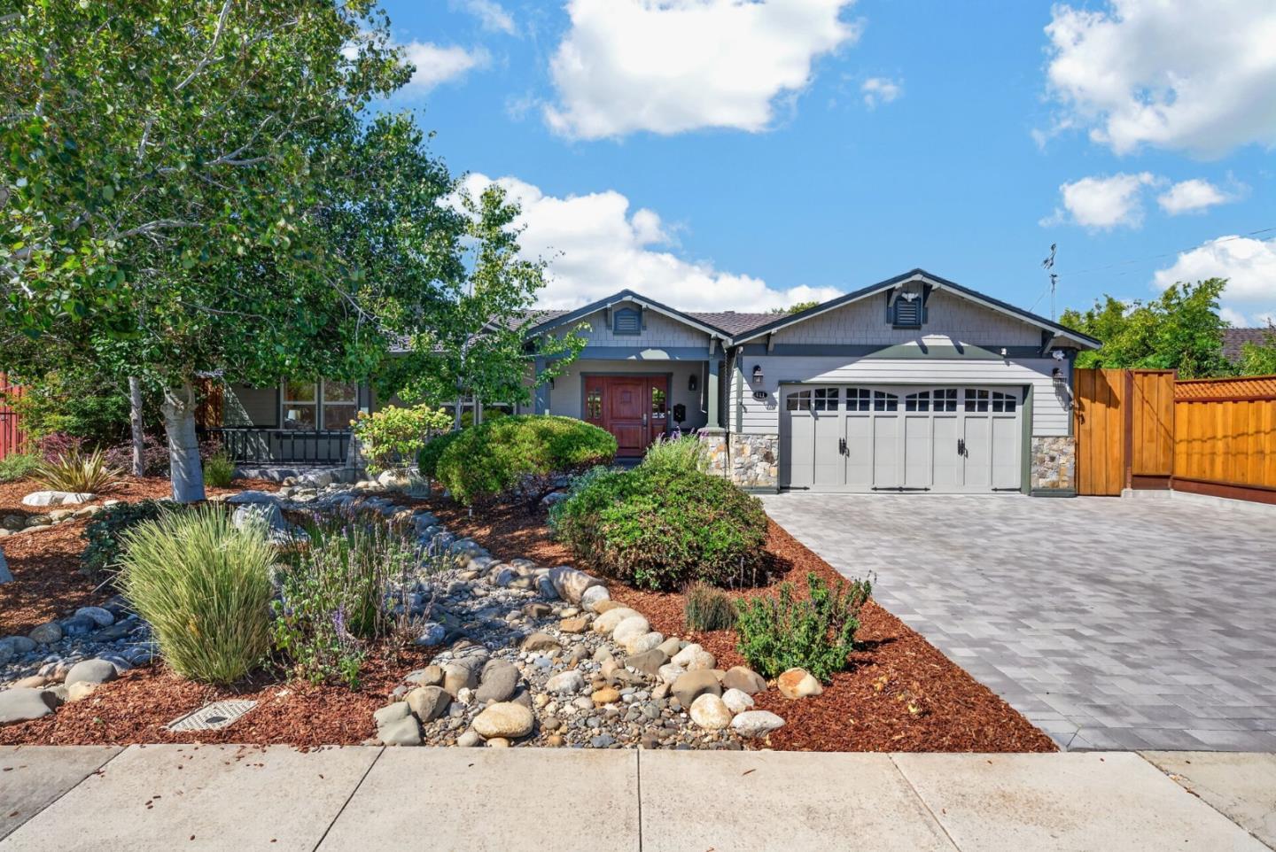 411 Carlyn Avenue photo 2