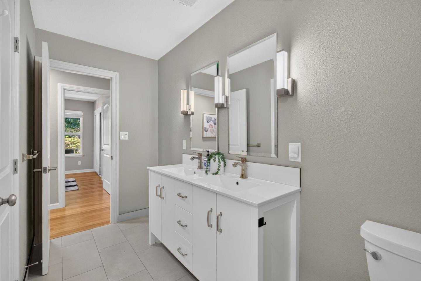 411 Carlyn Avenue photo 40