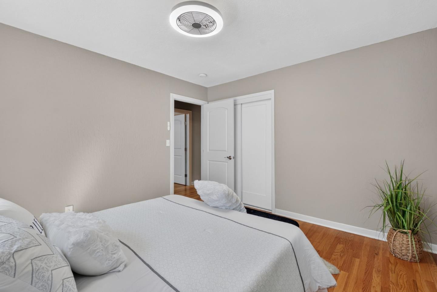 411 Carlyn Avenue photo 44