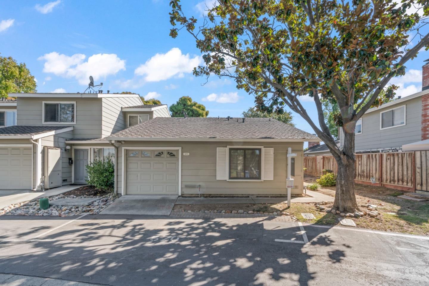 570 Latimer Circle photo 3