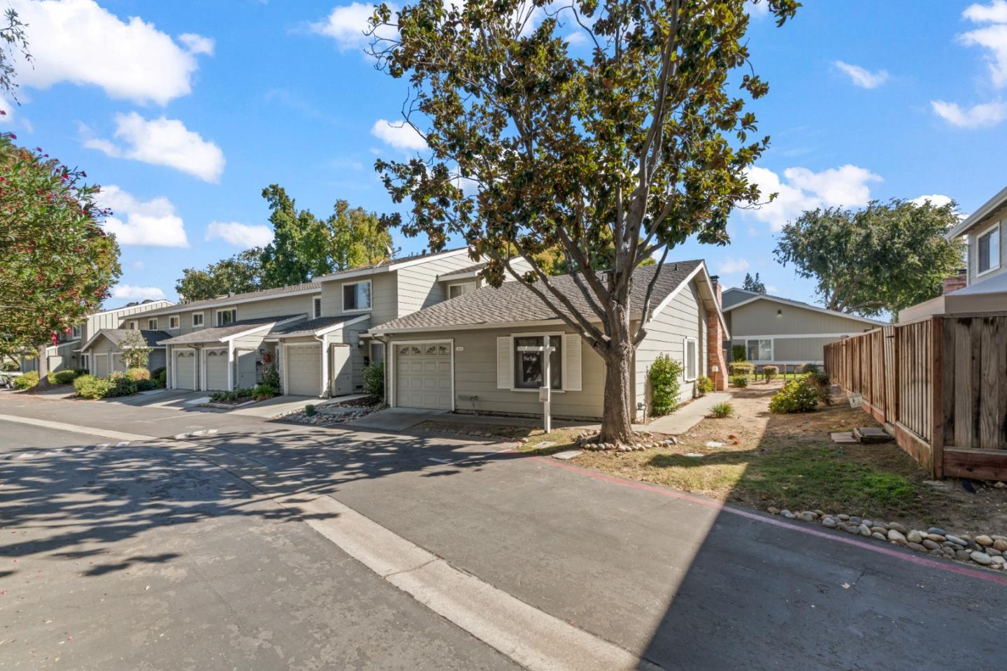 570 Latimer Circle photo 4
