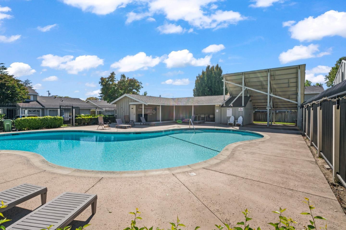 570 Latimer Circle photo 42