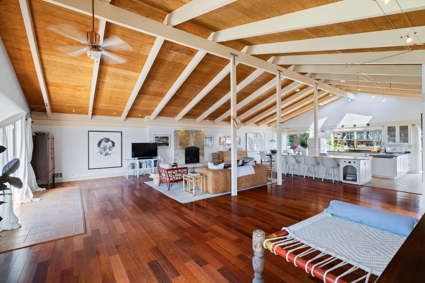 55 Alameda Avenue photo 9