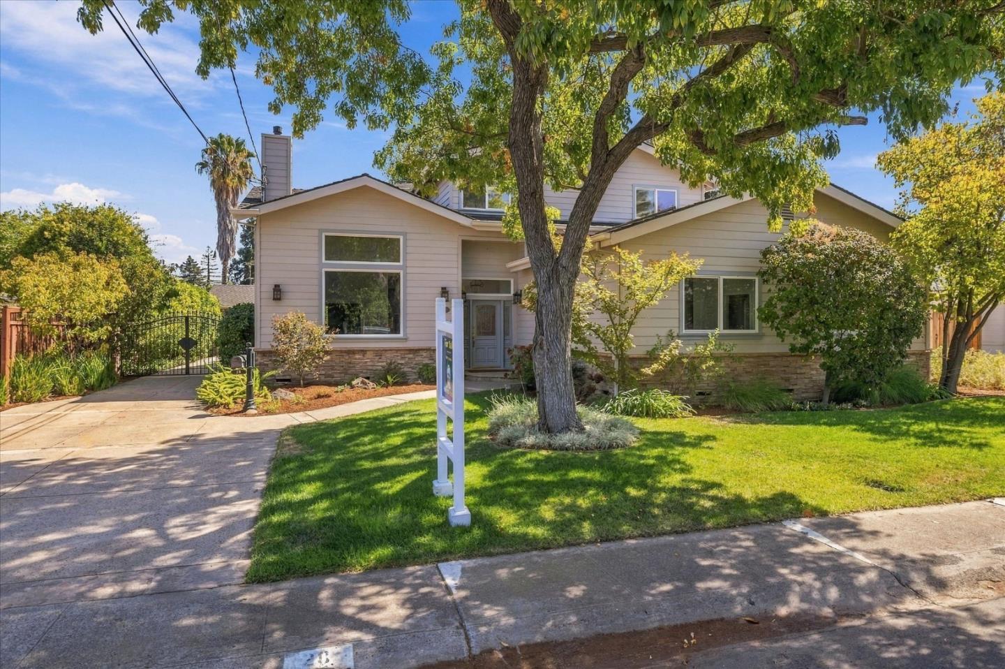 28 Hunt Way photo 2