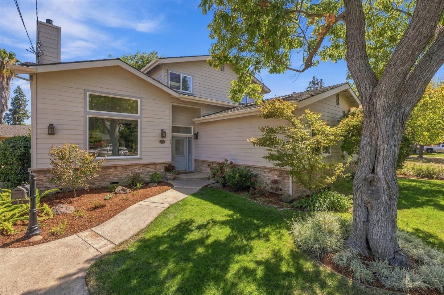 28 Hunt Way photo 4