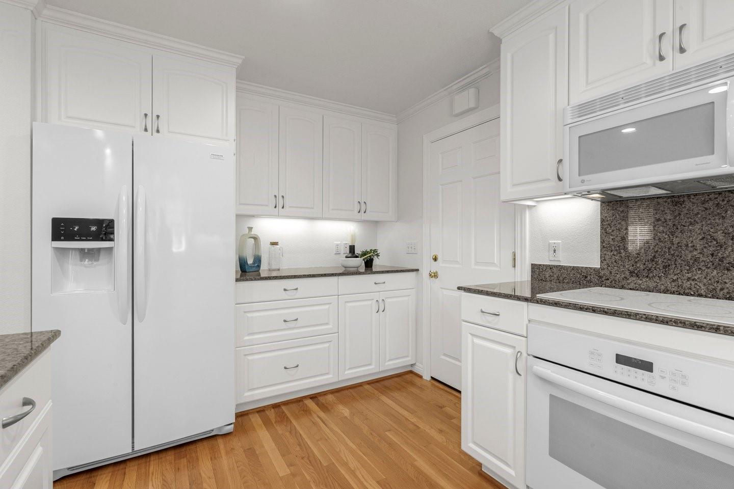 1475 Ginden Court photo 14