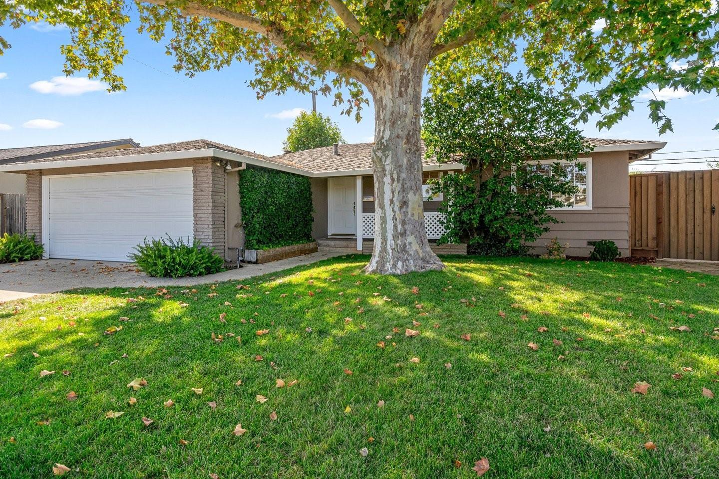 1475 Ginden Court photo 3