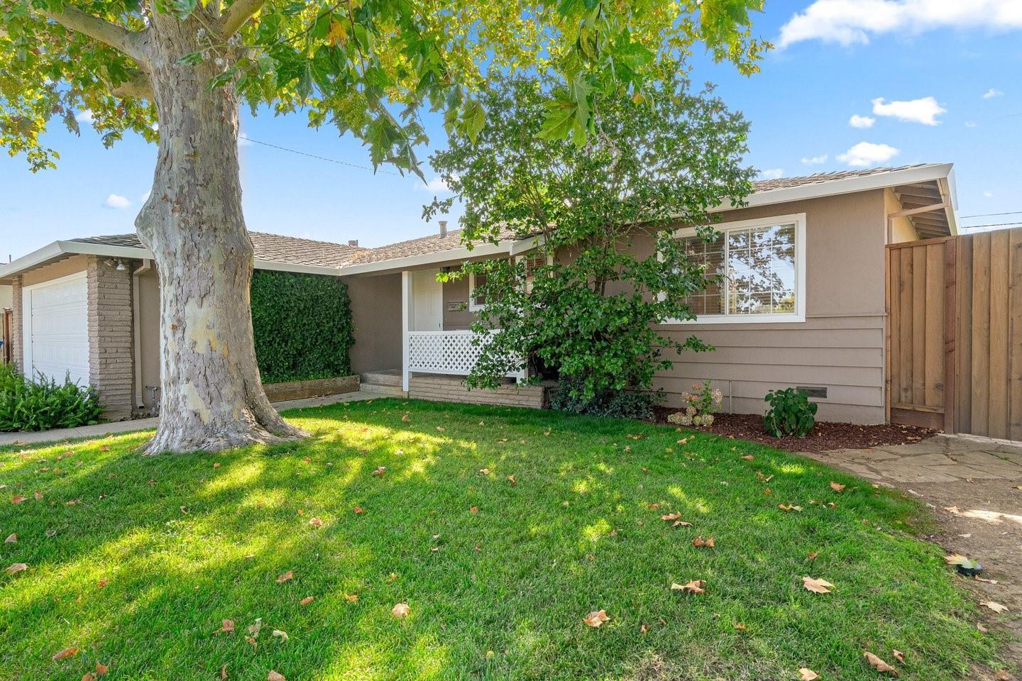 1475 Ginden Court photo 4