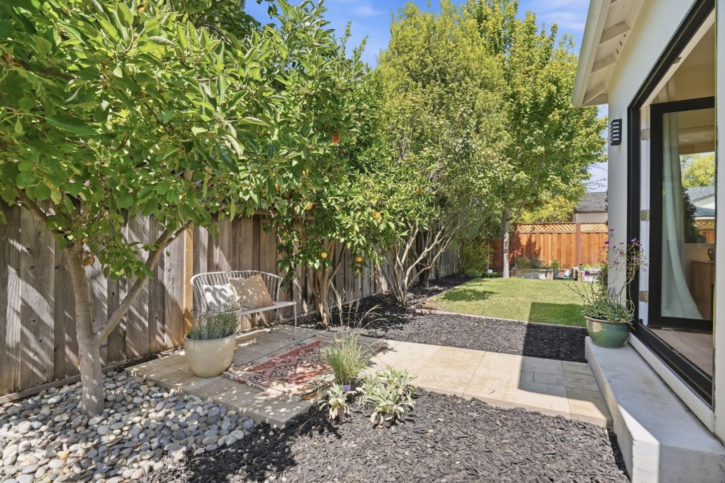 425 Sunberry Drive photo 25