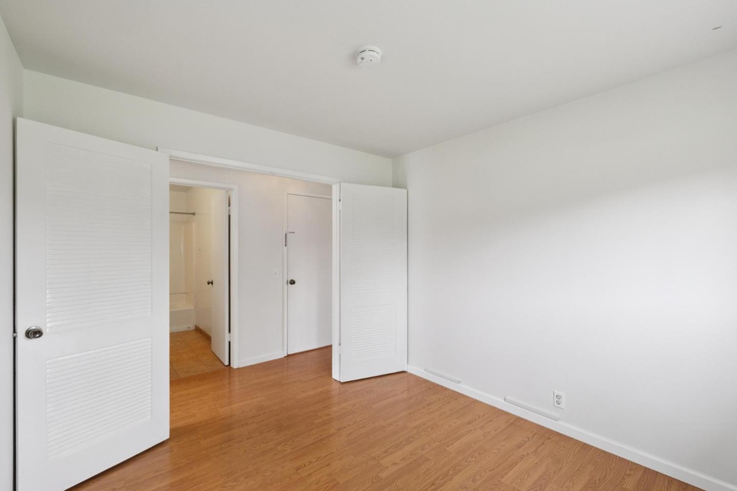 1023 Suzanne Court photo 16