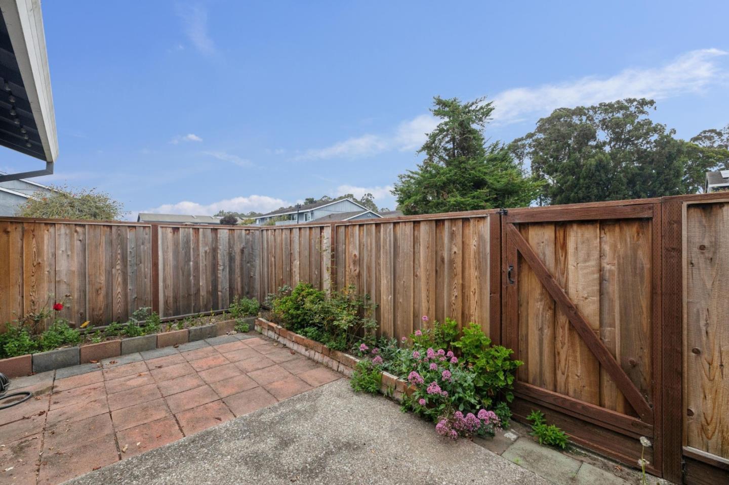 1023 Suzanne Court photo 10