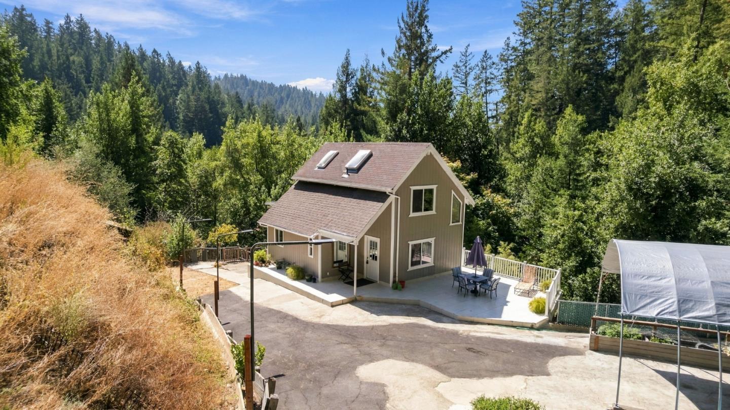 860 Canyon Vista, Los Gatos, from the MLS listing