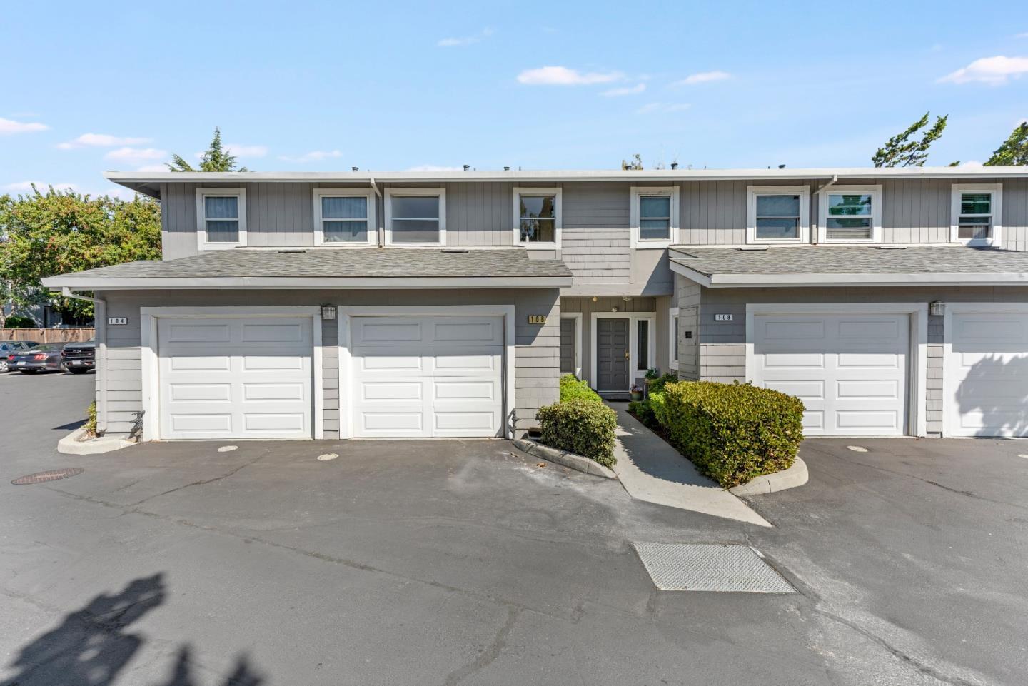 One condo hit the Campbell MLS on September 22. Nothing closed, nothing went pending.