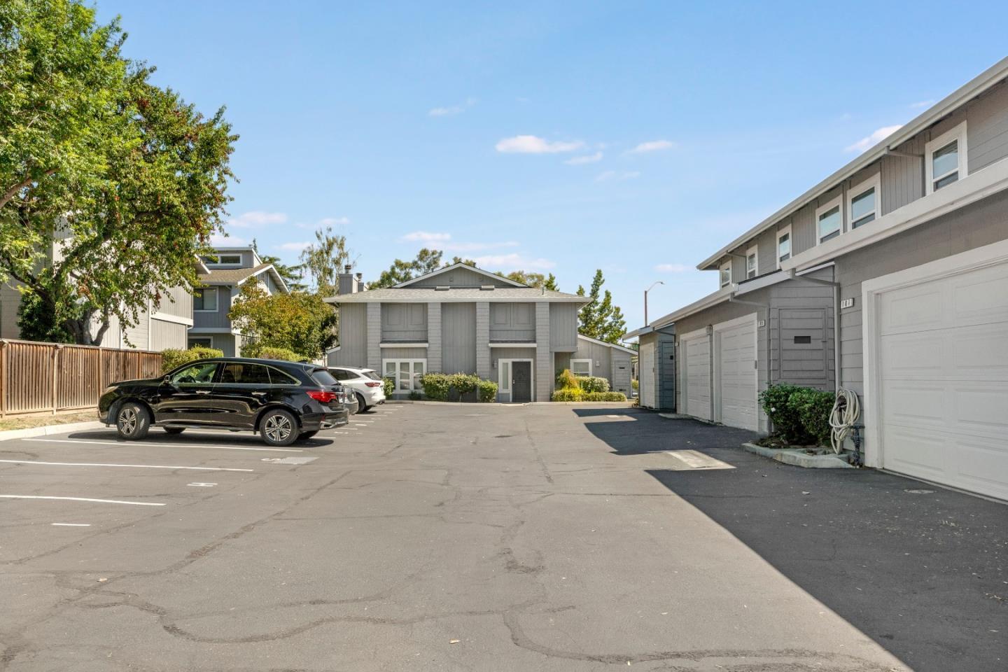 106 Bascom Court photo 14