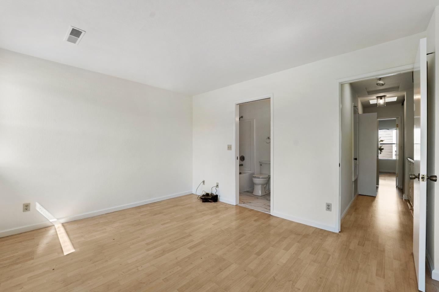 106 Bascom Court photo 18