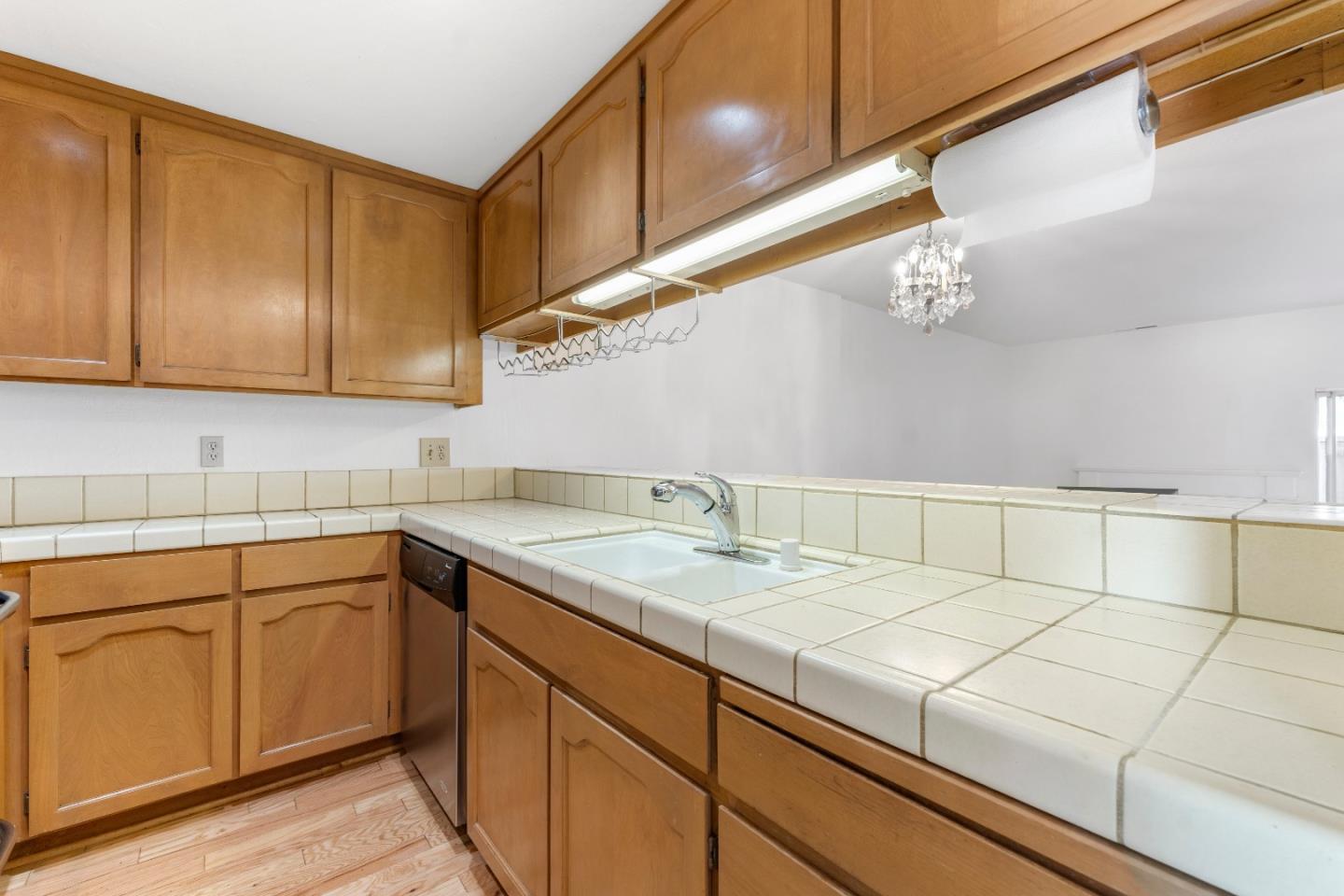 106 Bascom Court photo 5