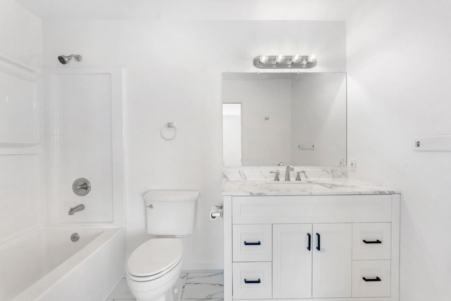 106 Bascom Court photo 9