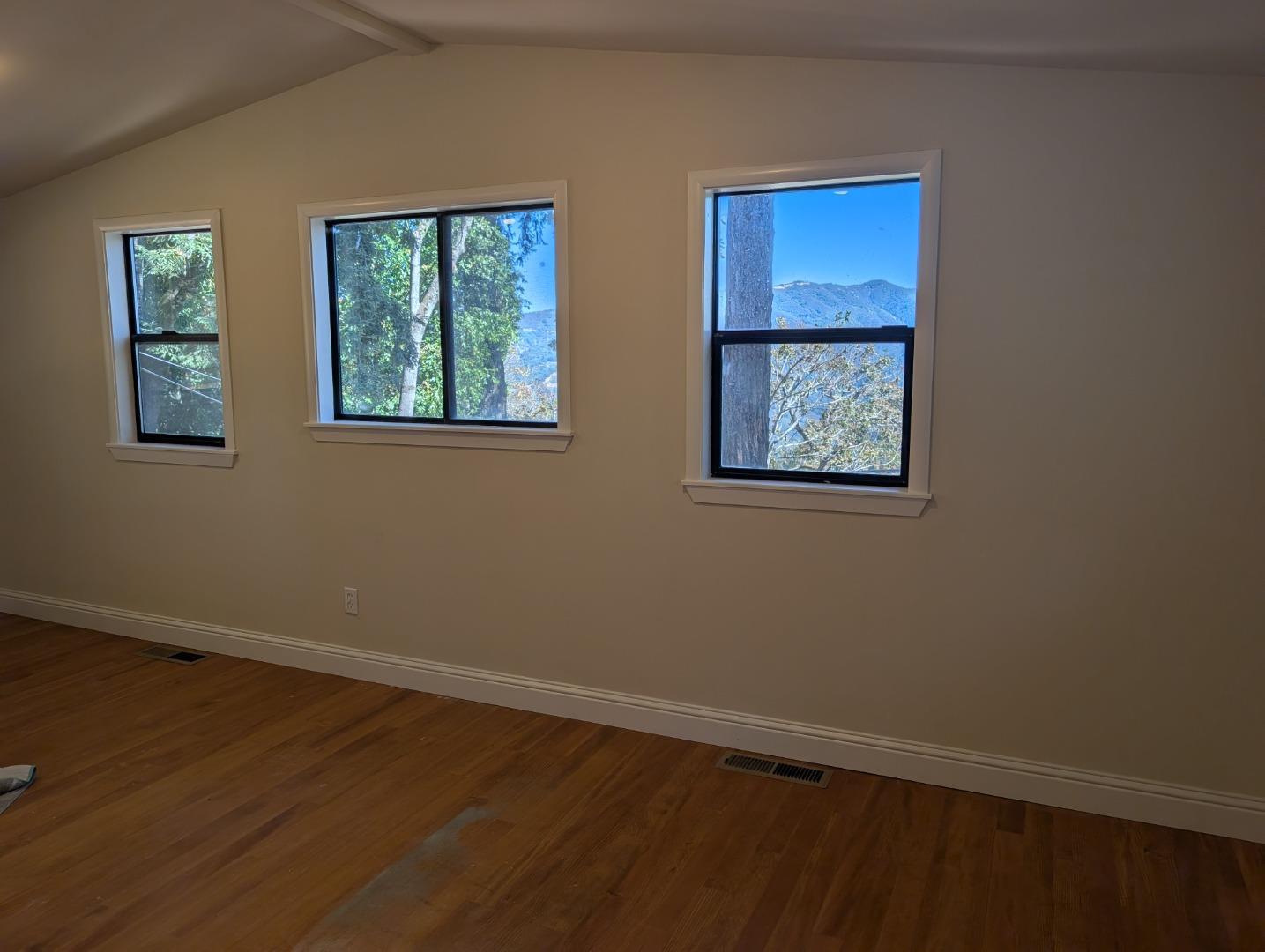 18143 Gloria Court photo 8