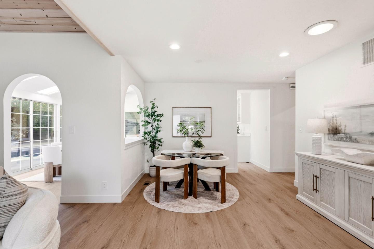 10 Darryl Drive photo 8